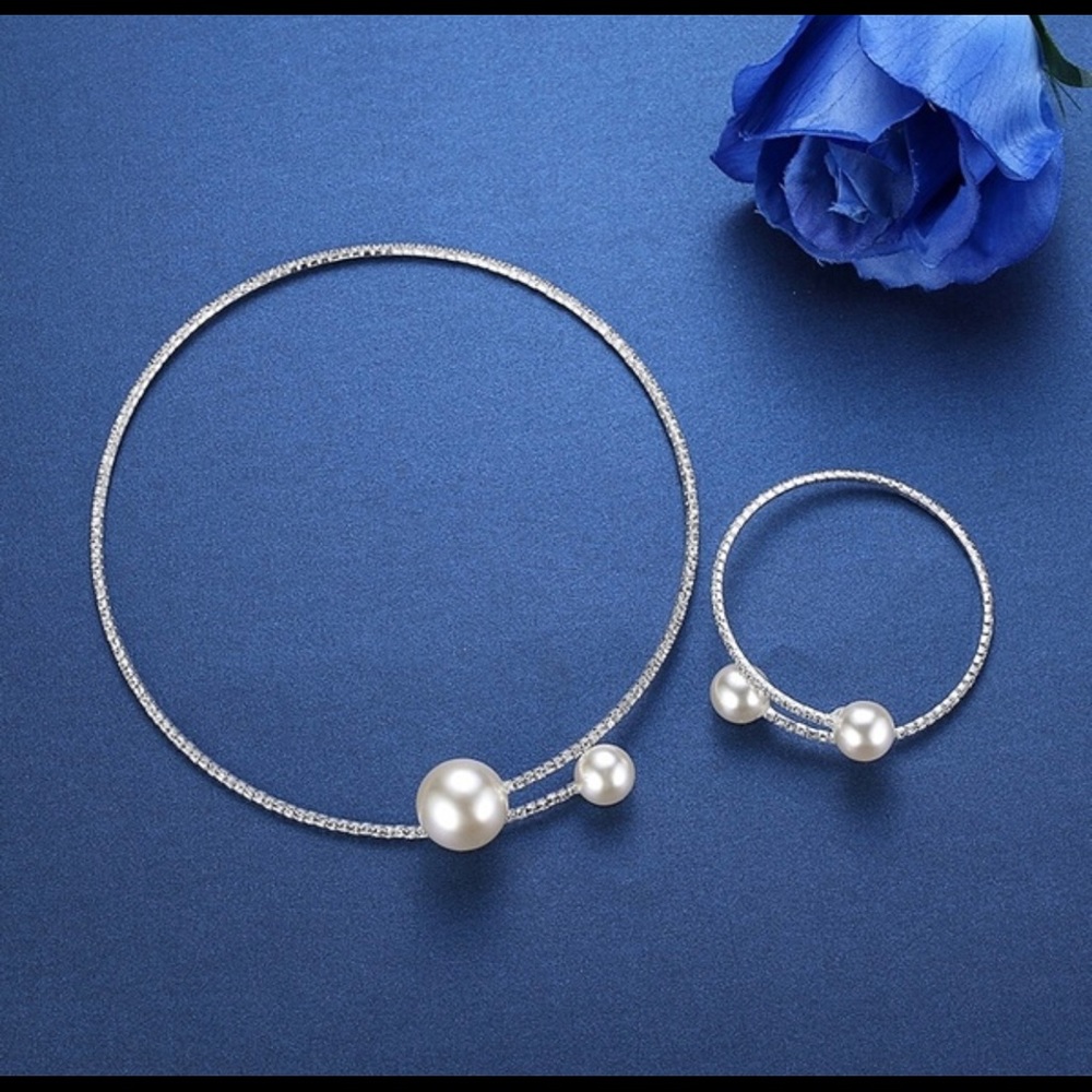 Crystal Pearl Choker